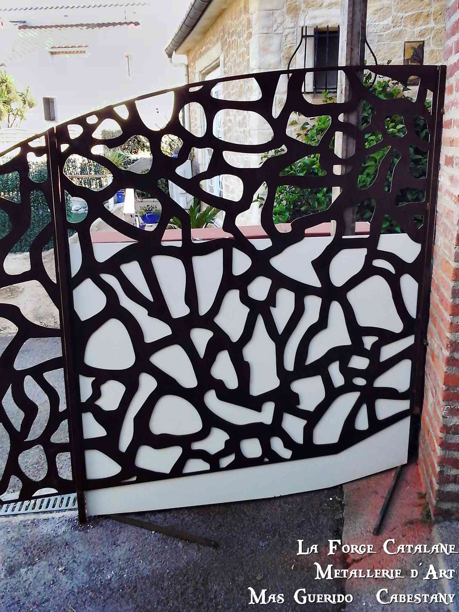 decoupe laser cloture inspiration mucem forge catalane.jpg